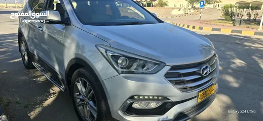  2 HYUNDAI SANTA FE 2017 ( EXPAT Owner Lady Dr.)