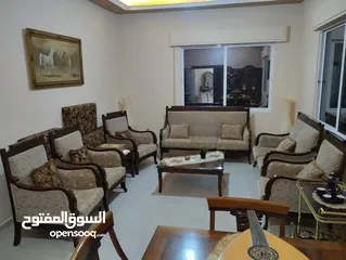  6 طقم سفره وموريس وبيرو وفضيات عدد 2 مع طربيزات عدد3  خشب بلوط وزان