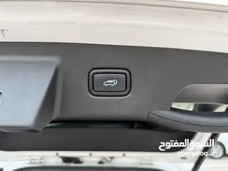  19 هونداي توسان ترخيص 2022 محرك 1600 هايبرد plug in/يقطع على الشحنه 65 كيلو متر  271 حصان