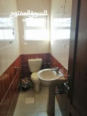  2 شقة للبيع في ماركا الجنوبية نادي السباق شيك المطار 3 غرف ومطبخ خشب بلوط وصالون و2 حمام وحماية راكبه