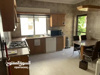  3 شقة ارضية للبيع - عبدون الشمالي- قرب السفارة البريطانية. Flat for sale-Abdoun-Near British embassy