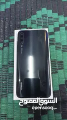  4 هاتف Huawei y9s للبيع بحاله ممتازه