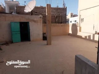  10 منزل الجار بقرب مخابز جواد  قرب مستشفى الحاووز القديم قابل التفاوض