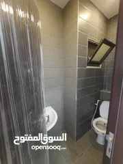  6 شقة طابق الارضي مع ترس منطقة فلل ومطلة  / ابو نصير بالقرب من مستشفى الرشيد