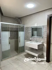  12 شقة سوبر ديلوكس تستحق المشاهدة