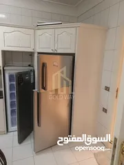  5 شقة راقية طابق أول 212م في أرقى مناطق عبدون/ ref 2000