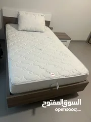  1 bed + mattress + 1 side table