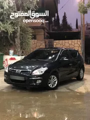  2 هنداي i30 (جير عادي )  يد ثانيه  ماطور جير كرتونه فل الفل  فحص ممتاز  غرفه جديده  فتحه سقف اصليه