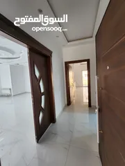  5 شقة فارغة للبيع في خلدا - ref: 14593