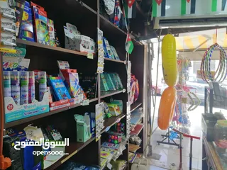  5 مكتبة للبيع قرطاسية والعاب وتوجيهي تعمل بشكل جيد شارع حيوي قائمة ولها سمعتها بالمنطقة ولها زبونها