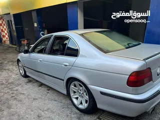  2 للبيع BMW520