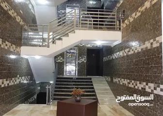  4 عمارة استثمارية بدخل دائم وممتاز للبيع بالقرب من الدوار الرابع بسعر لقطة