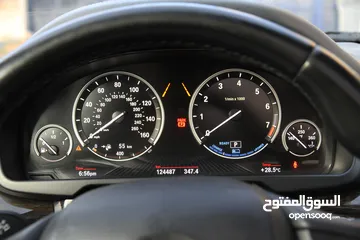  4 قاطعة مسافة : 124.000كيلو  وارد امريكا كلين تايتل فحص كامل ولا ملاحظة   2016 BMW X5