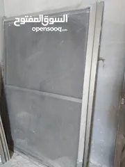  5 بابين حديد و المنيوم بحاله ممتازه