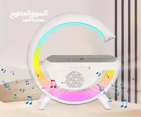  12 سماعة LED لاسلكية مع شاحن مدمج   استمتع بجودة صوت رائعة وإضاءة LED ملونة تضفي لمسة عصرية