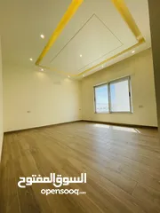  9 شقه في ضاحية النخيل للبيع فاخره جدا موقع مميز مطله على طريق المطار