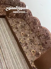  1 جلسه ارضيه اربع فرشات مع مساند ومراكي وطاوله وسط
