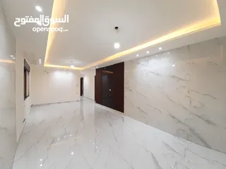 16 شقة بتشطيبات مميزة طابق ارضيه مساحة 140م بشفا بدران للبيع
