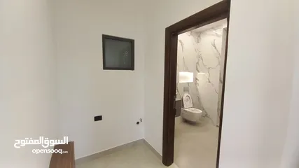  5 Apartment for sale in Al Jandaweel ( Property 42718 )-174782801