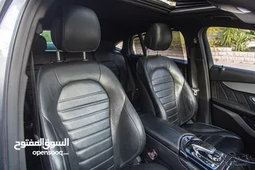  18 Mercedes Glc250 2017 Amg kit Gazoline   اللون :  فيراني من الداخل اسود  السيارة وارد الوكالة