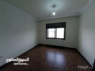  9 شقه بمساحة 180م غير مفروشه طابق ثالث في منطقه رجم عميش قرب طريق المطار ( Property ID : 30316 )