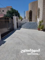  10 بسعر شقة فيلا دوبلكس مع شقة منفصلة للبيع في أبو نصير