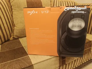  1 ستيرنج  pxn v9 يشبك علىPS3 و PS4 Ps5 x one X seriies XIS X مستعمل استعمال بسيط جدا