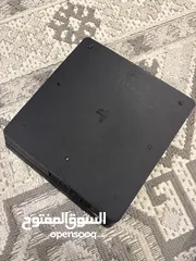  4 بلايستيشن 4 مستعمل نضيفه وماتشتكي من شي