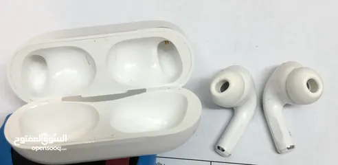  2 AirPods Pro