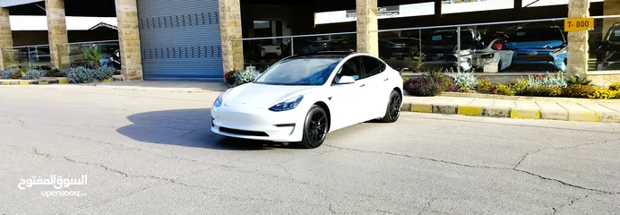  5 تيسلا 2022 model 3 فحص كامل اوتوسكور +B بدون ملاحظات بودي (كرت ابيض) بحالة الوكالة بسعر لقطة ومحرووق