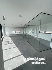  5 مكتب طابق رابع مشطب داخل مجمع مكوّن من 4 طوابق فقط – مساحة 140م2-دير غبار