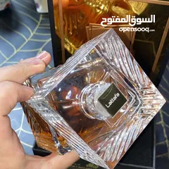  2 عطر خم رة الاصلي بسعر 20 دينار وارد امراتي made in u.a.d.....................................
