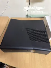  1 مستعمل بحالة جيدة جداً مع CD لأ توجد فيه اي مشاكل سبب البيع شراء منتج جديد مع أيادي X BOX 360 Kinect