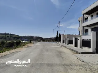  1 ارض مميزة للبيع بدر الجديدة مساحة 1633 متر تنظيم سكن خاص طابقين وروف