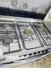  1 طباخ يونفرسل مصري نظيف جدا