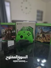 6 Xbox One s with gta 5 and more