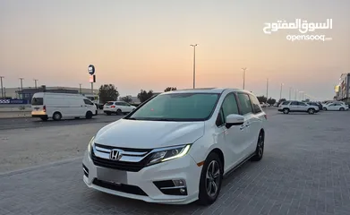  3 HONDA ODYSSEY 2020
