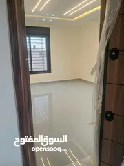  16 قطع اراضي المستنده الطبقه والمستنده موقع مميز لقطه 27500 يوجد فيلا بالبيضاء الأرض 500 البناء 240 متر
