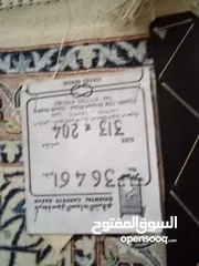  2 سجاده عجمي هاند ميد كأنها جديده عمرها 30 سنه كل ما كبر عمرها زادات قيمتها