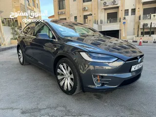  2 Tesla Model X Long Range Model 2020
