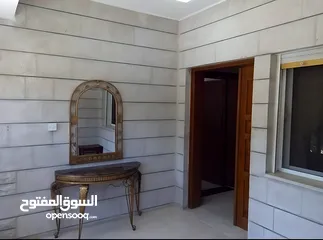  9 بيت مستقل مكون من طابقين 4 واجهات حجر للبيع