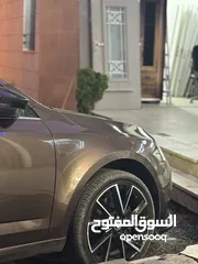  8 سكودا اوكتافيا 2000 بنزين محداش يوجع راسي يحكيلي لونها 1400 اخذتها السيارة 190 إمكانية البدل حسب