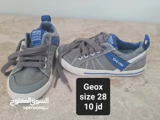  17 أحذية رياضية ويومية ورسمية