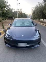  20 Tesla Model 3  موديل 2023 جمرك جديد  فحص أوتوسكور B+ بدفعة لا تقل عن 10 الاف دينار