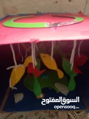  3 حوض سمك من الكرتون وورق