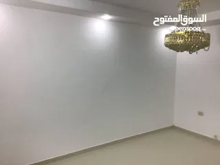  2 شقة لللبيع في الحصن