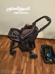  4 عرباية و carseat ماركة Graco للبيع لون اسود