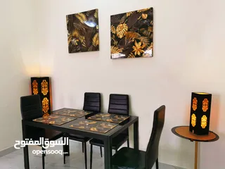  5 طاولة طعام وملحقاتها - 15 قطعة - Dining table and its accessories - 15 pieces