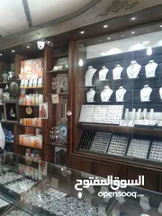  29 كل ما يلزم محلات الذهب والفضه  والبازارات تفصيل تواصي حسب الطلب  باسعار جدا منافسه