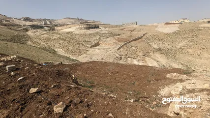  15 ارض مميزة محفورة بسعر مناسب